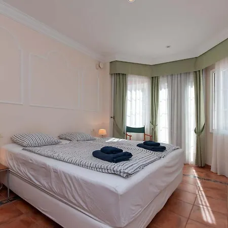 Poeta Villa Costa Adeje (Tenerife)