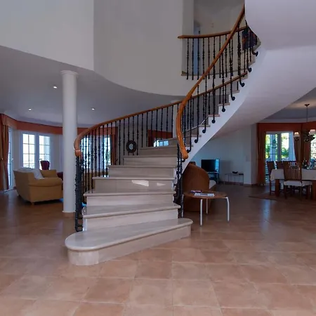 Poeta Villa