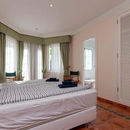 Villa Poeta *